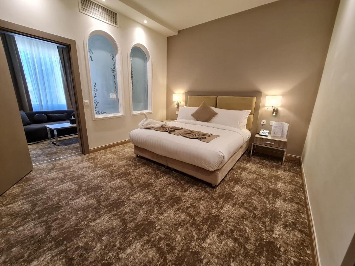 Gloria Hotel & Suites Doha Exterior foto